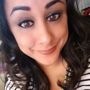 Meet your Posher, Esther